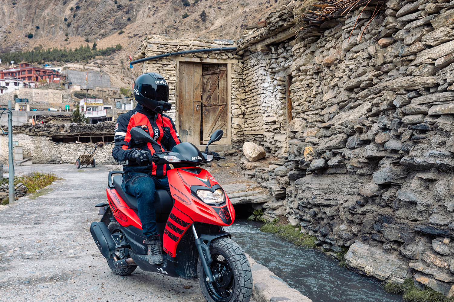 Aprilia Conquers Lubra Pass